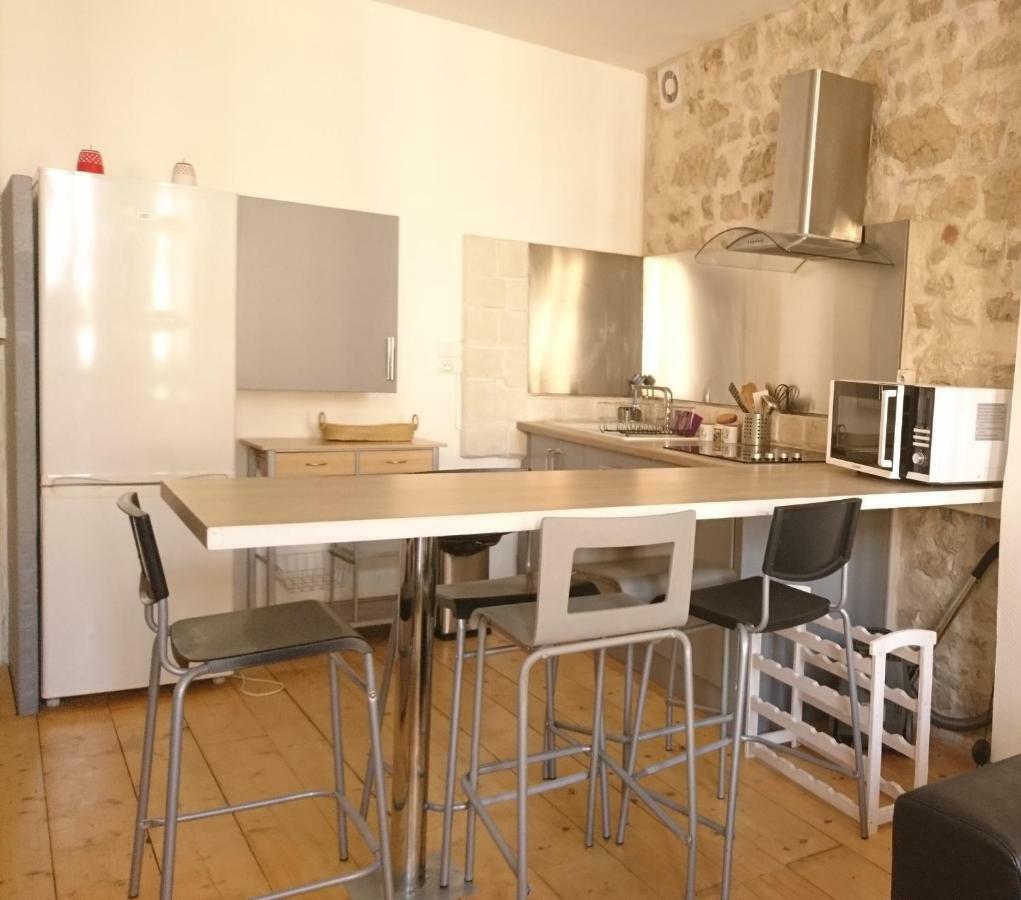 Appartement Sur le vieux port, centre de la Rochelle à La Rochelle  Extérieur photo
